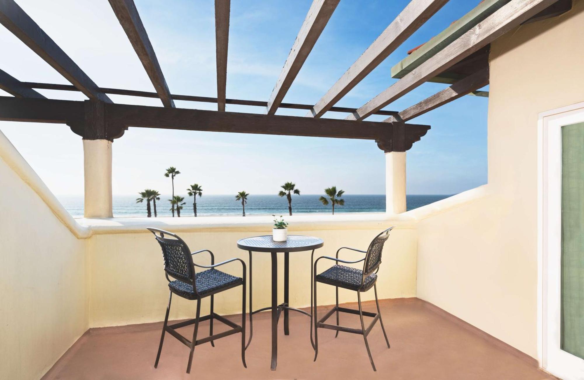 Zachari Dunes On Mandalay Beach, Curio Collection By Hilton Окснард Екстериор снимка